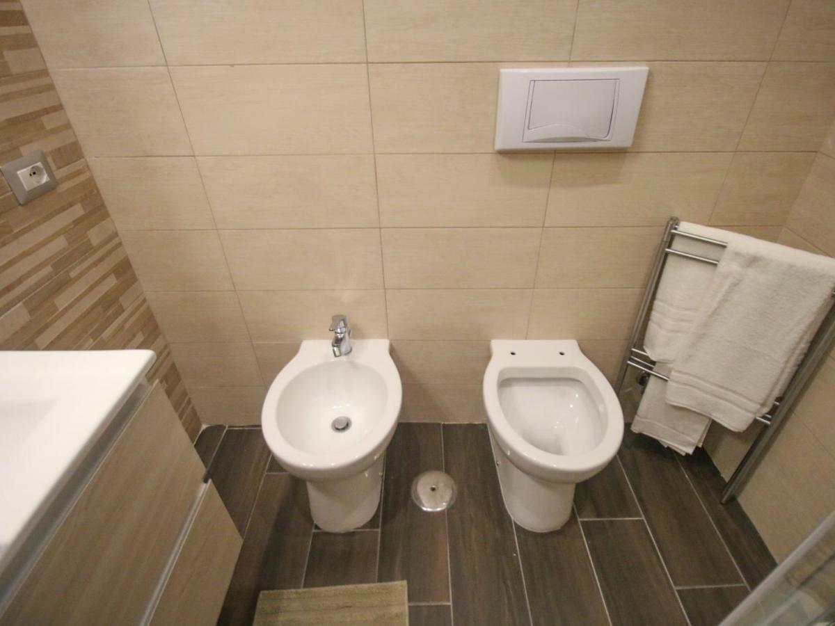 B&B Pisadog Napoli Exterior foto