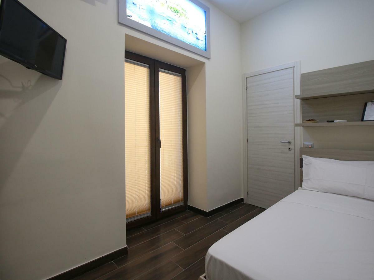B&B Pisadog Napoli Exterior foto