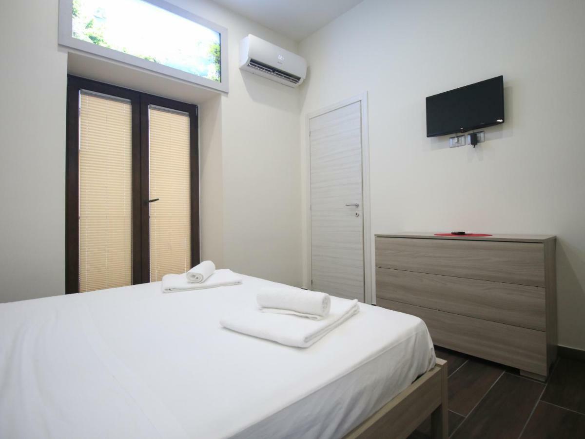 B&B Pisadog Napoli Exterior foto